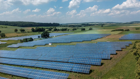 Blicke auf eine hessische Solaranlage