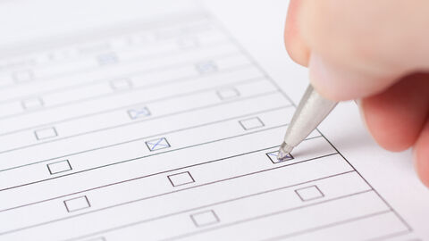 Ein Formular wird ausgefüllt