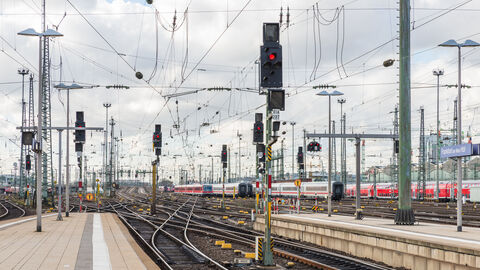 Weichen und Schienen am Frankfurter Hauptbahnhof