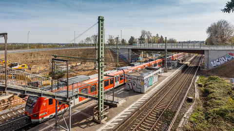 Baustelle rund um Brücke am Frankfurter Berg