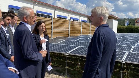 Al-Wazir besucht HIK in Oberzent