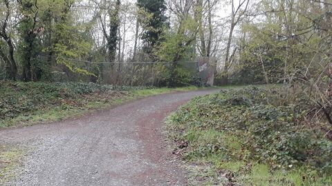 Vorher: Schotterweg in Darmstadt