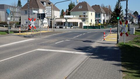 Vorher: Bahnübergang Nassauer Straße in Oberursel 