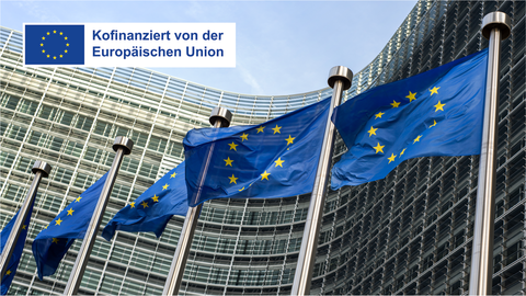 EFRE - Europaflaggen mit dem Logo "Finanziert durch den Europäischen Strukturfonds"