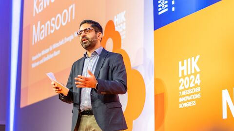 Minister Mansoori eröffnet Hessischen Innovationskongress