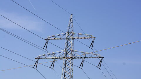 Mast Überlandleistung