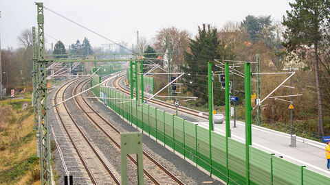 Schienen einer Bahnverbindung