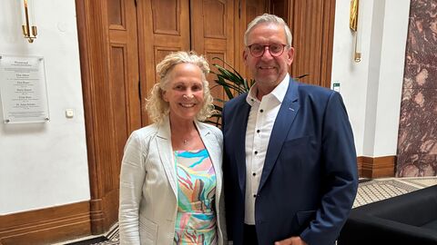 Dr. Kunzelmann mit StSin Fröhlich